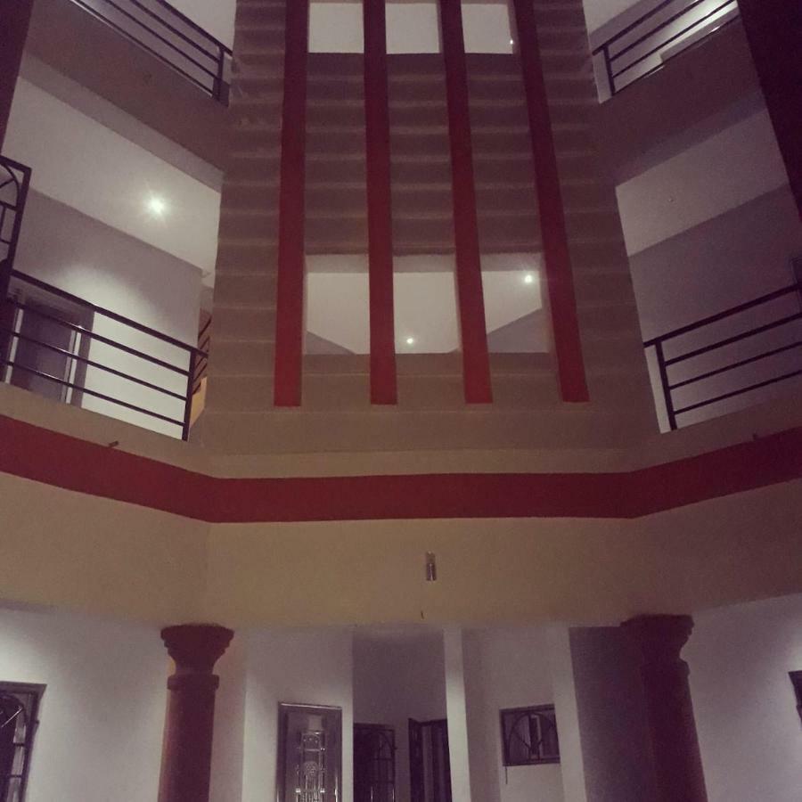 Residence L'Escale Equipements Moderne バマコ エクステリア 写真